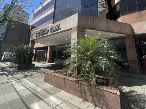 Oficina en Alquiler en Corredor Libertador