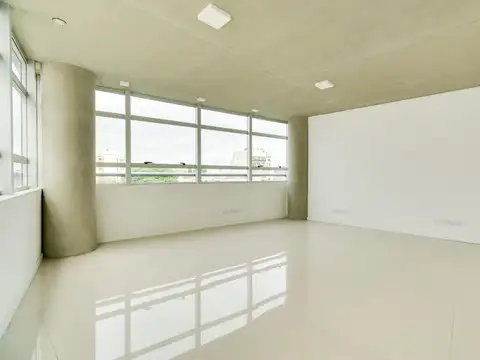 Venta con renta: Oficina premium 68m2 · Cochera fija  2 bauleras · Seg. 24 horas