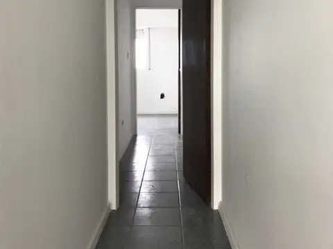 Av Pellegrini 3700, Piso 5