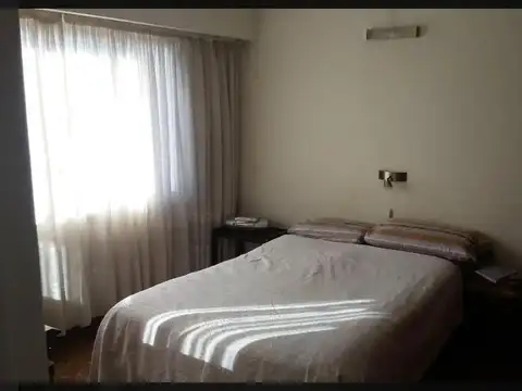 Av B Rivadavia 11056 , Piso 3°