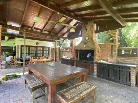 Casa en Venta en Don Torcuato, USD 270.000