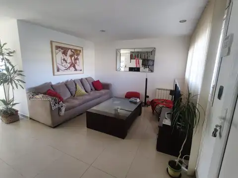 VENTA CASA 3 DORMITORIOS SANTA GENOVEVA