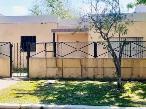 CASA EN VENTA  TRISTAN SUAREZ  EXCELENTE UBICACION