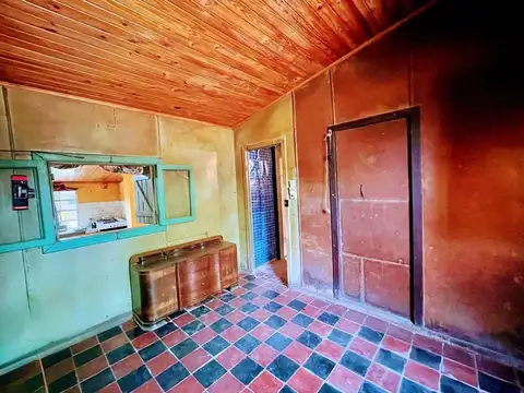 CASA EN VENTA  TRISTAN SUAREZ  EXCELENTE UBICACION