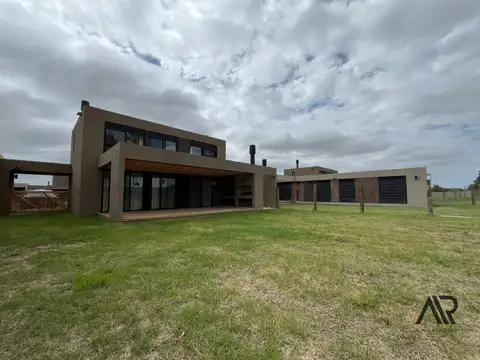 camino de los horneros 100