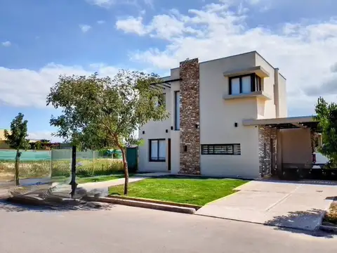 Venta de casa en Alba de Tanqay, Maipu
