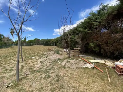 Terreno en Venta en Chacras De Coria, USD 105.000