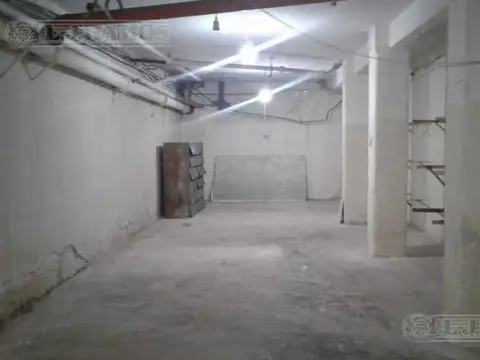 Excelente Local en Microcentro