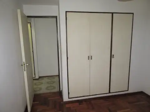 Venta - Departamento 2 ambientes - Frente - 50 metros de Av. Alsina - Venta Directa - Apto Credito!