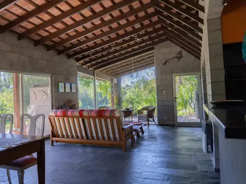 Casa 3 ambientes con 1 baño