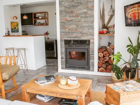 Casa en Venta en Plaza Mitre, USD 100.000