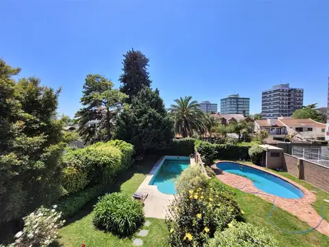 Casa en Venta en Barrio Parque, USD 650.000