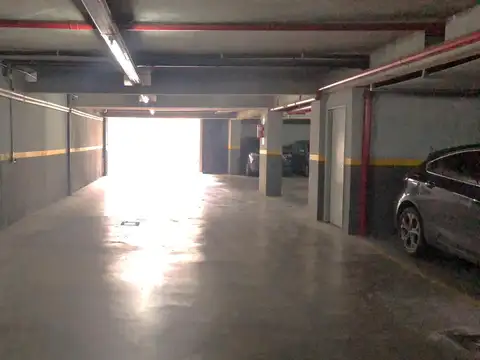 Venta Cochera con Baulera y Seguridad en Palermo Holloywood