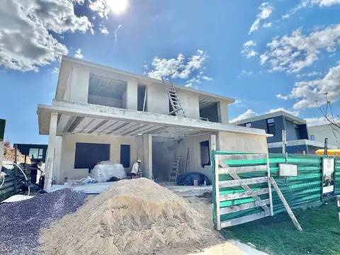 Casa  en Venta en Carpinchos, Nordelta, Tigre