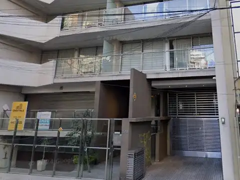 Venta - cochera con baulera. Rosario, centro.