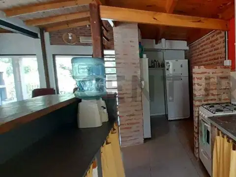 VENTA CASA 3 AMBIENTES CON PARQUE Y PISCINA NECOCHEA QUEQUEN