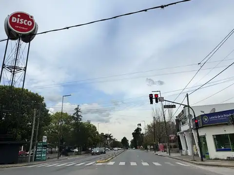 Calle Camino Gral. Belgrano y 473 bis.