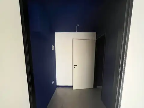 Local en Venta Via Púb.