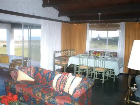 Casa en Alquiler de 4 dormitorios