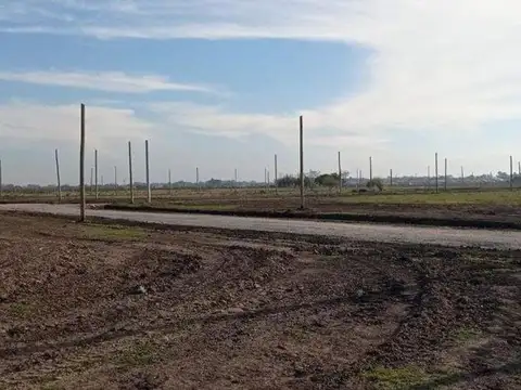 Terreno en Venta 30  mts Fondo