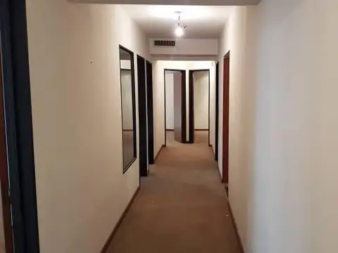 Oficina en Alquiler en Catalinas, USD 1.500