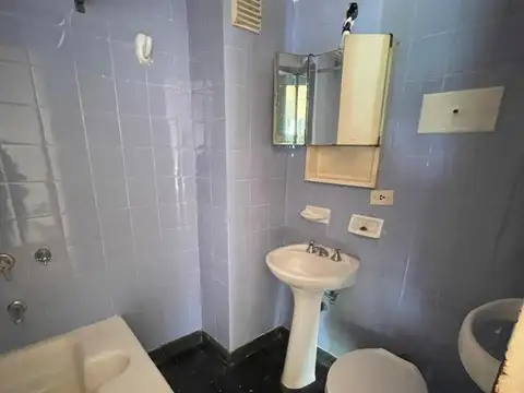 Guayaquil 800 , Piso 7