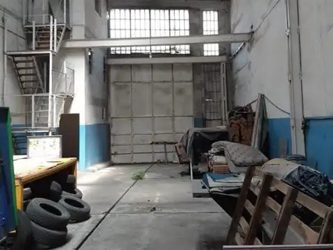 Depósito en Venta en Avellaneda