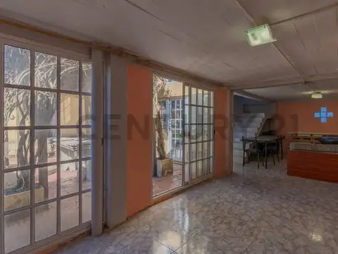 Antonio Saenz 3600, Piso 0