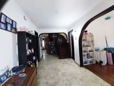 Casa 4 ambientes con 1 baño