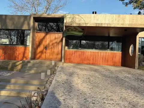 Casa 4 Ambientes en Alquiler en Fincas de Hudson