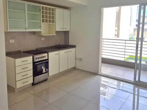 ZONA FACULTADES. Monoambiente divisible de 40 m² con Lavadero y amplio Balcón.