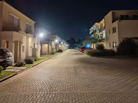 Saravi Village  Pilar .