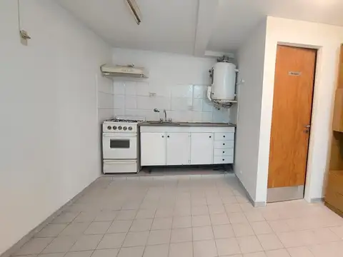 Departamento en Alquiler en Abasto, $ 300.000