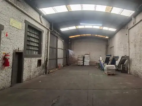 Depósito en Alquiler de 2000 m2 cubiertos - La Tablada