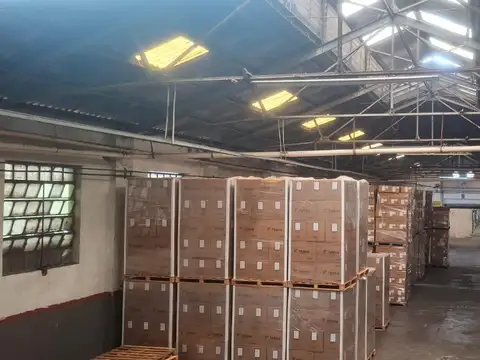 Galpon en Alquiler 32  mts Frente