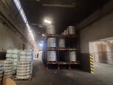Galpon en Alquiler 68  mts Fondo