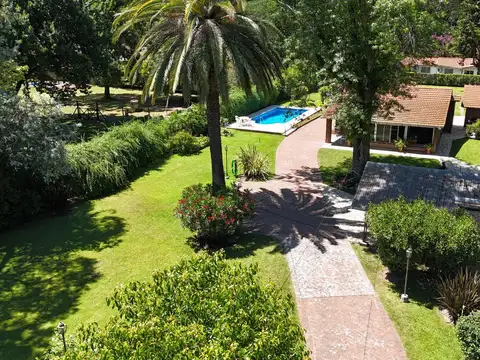 Importante chalet funcional en venta en Bo. Abierto Los Naranjos- Ing. Maschwitz - ESCOBAR