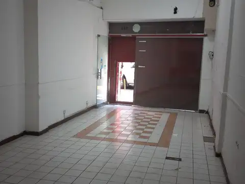 Ecuador 500- Balvanera, Caba. Divino local a metros de Av Corrientes  