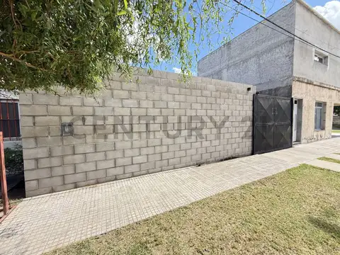 Cochera en Venta de 10  mts largo x 27,50  mts ancho