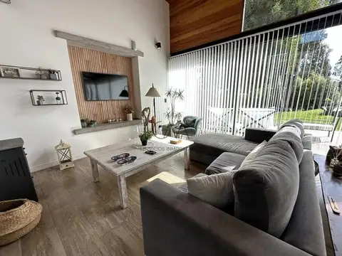 Jorge newbery 4750, Mar Del Plata, Buenos Aires, Argentina.