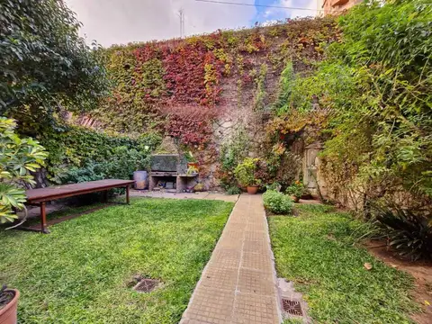 CASA EN VENTA SAN FERNANDO 5 AMB+DEP JARDIN GARAJE