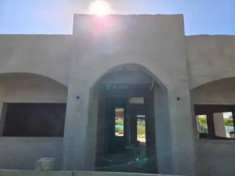 Casa en Venta en Pilar del Este - San Ramon, USD 190.000