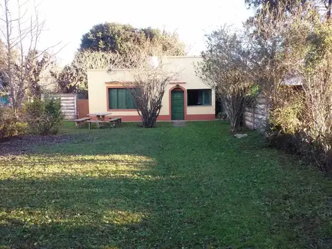 Casa  en Venta en Roque Perez