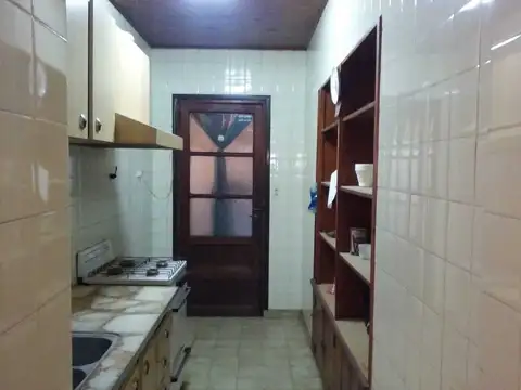 Pte. Juan Domingo Peron 100