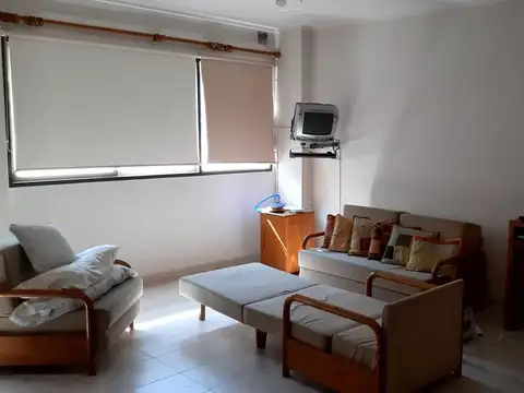 Departamento en Alquiler en La Plata, $ 400.000