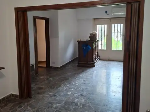 PH Al Frente Excelente Calidad de Construcción! Único!