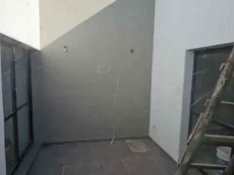 Local en Venta en Victoria, USD 140.000