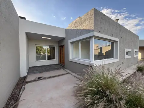 Casa en Venta en Coquimbito, USD 240.000