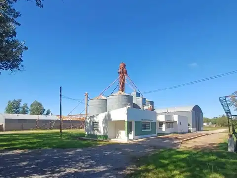 España e/ Avenida Colon y Laprida