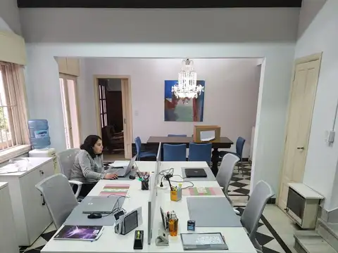 Casa 9 ambientes con 1 baño